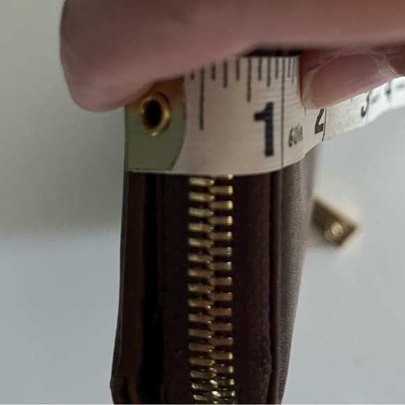 VTG Valentina Brown Leather Wallet with Gold Accent EUC. - Picture 16 of 16